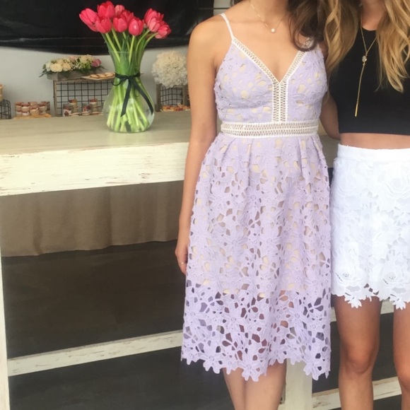 AQUA • Emma Lavender/Lilac Lace Midi Dress - Picture 4 of 10